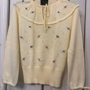 Vintage Chego Int’l chic Cream Embroidered Women's Sweater